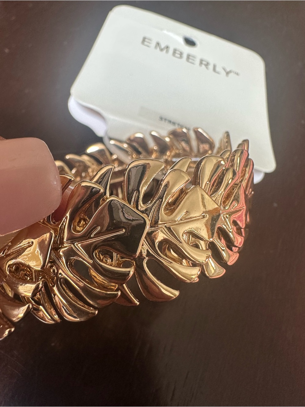Emberly Gold Leaf-Link Women's Bracelet - Elegant Statement Jewelry NWT - Picture 2 of 3